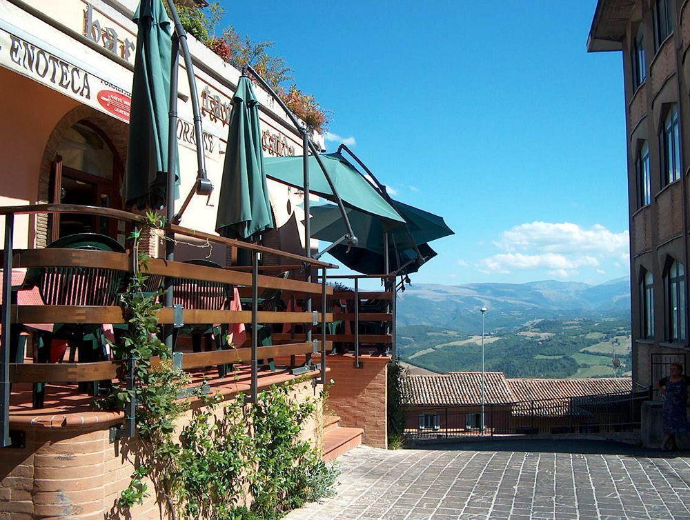 Hotel I Duchi Camerino Exterior foto